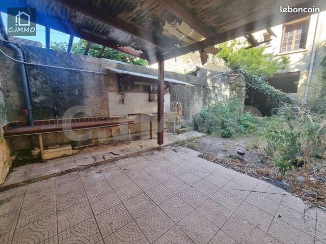 Maison vente à Nîmes, Montagnac