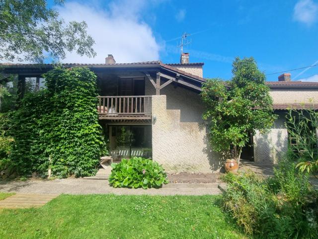 Maison vente à Nantes, Saint-même-le-tenu
