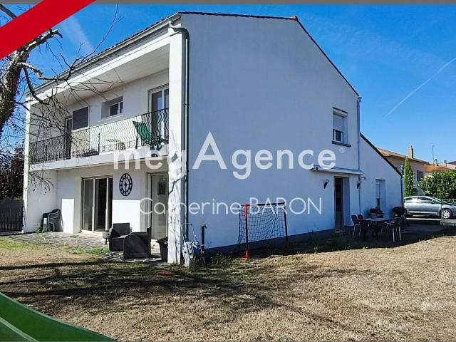 Maison vente à Châteaubernard, Charente