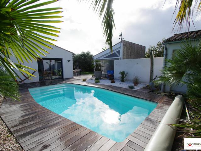 Maison vente à La Rochelle, Loix