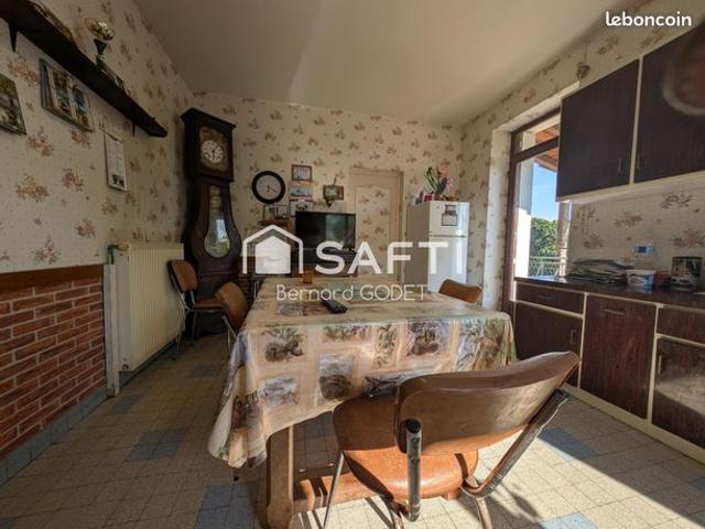 Maison vente à Confolens, Nanteuil-en-vallée