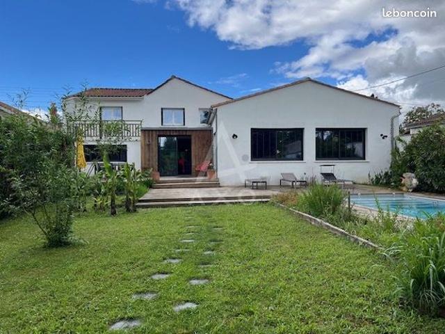 Maison vente à Angoulême, Aignes-et-puypéroux