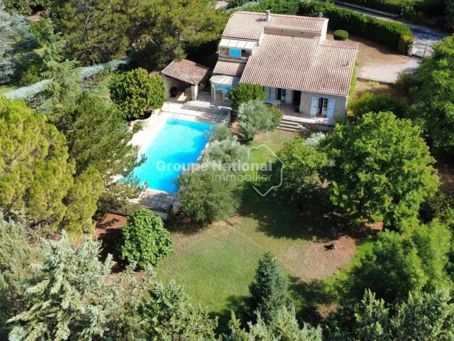 Maison vente à Carpentras, Pernes-les-fontaines