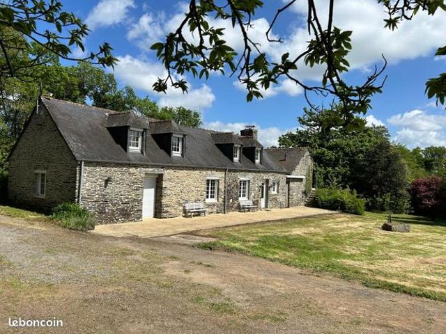 Maison vente à Guingamp, Bretagne