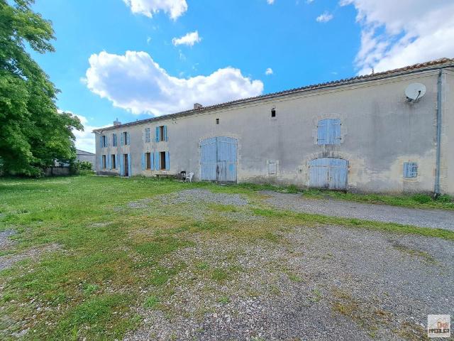 Maison vente à Baignes-Sainte-Radegonde, Charente