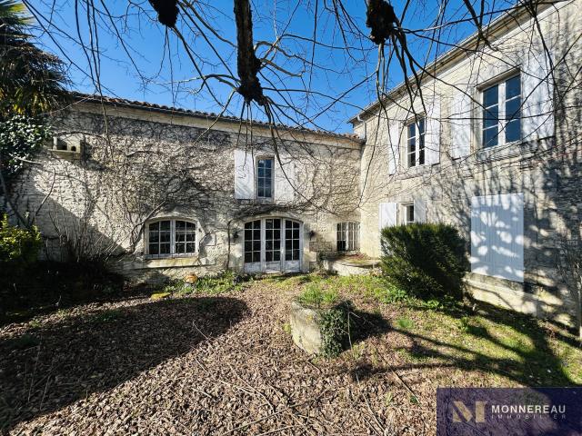Maison vente à Cognac, Saint-palais-du-né
