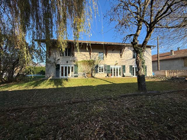 Maison vente à Belley, Saint-jean-de-niost