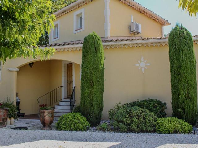 Maison vente à Carpentras, Althen-des-paluds