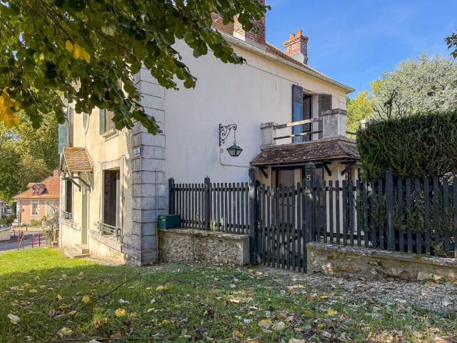 Maison vente à Melun, Fontaine-le-port