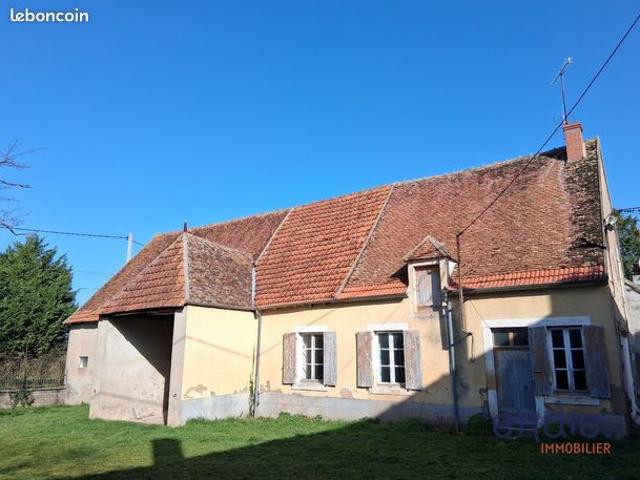 Maison vente à Saint-Amand-Montrond, Coust