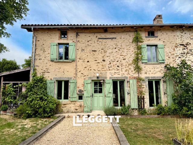 Maison vente à Rochechouart, Nouvelle-Aquitaine