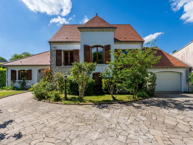 Maison vente à Fontainebleau, Bois-le-roi