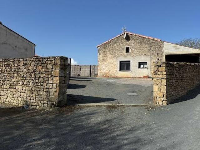 Maison vente à Fontenay-le-Comte, Sainte-hermine