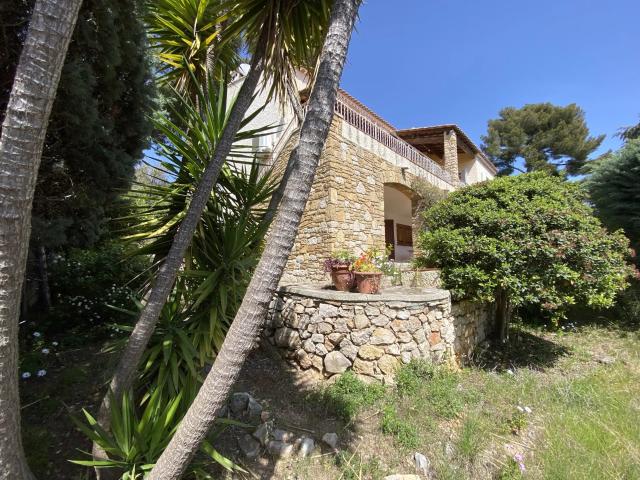 Maison vente à Arrondissement de Toulon, Bandol
