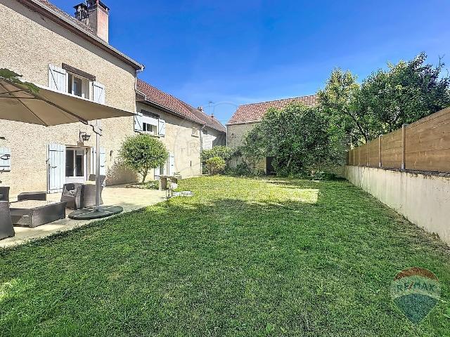 Maison vente à Chalon-sur-Saône, Fontaines