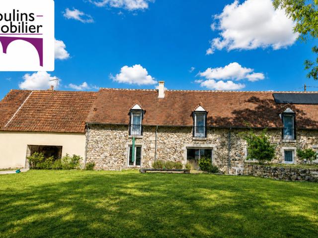 Maison vente à Le Champ de Foire, Noyant-d'Allier