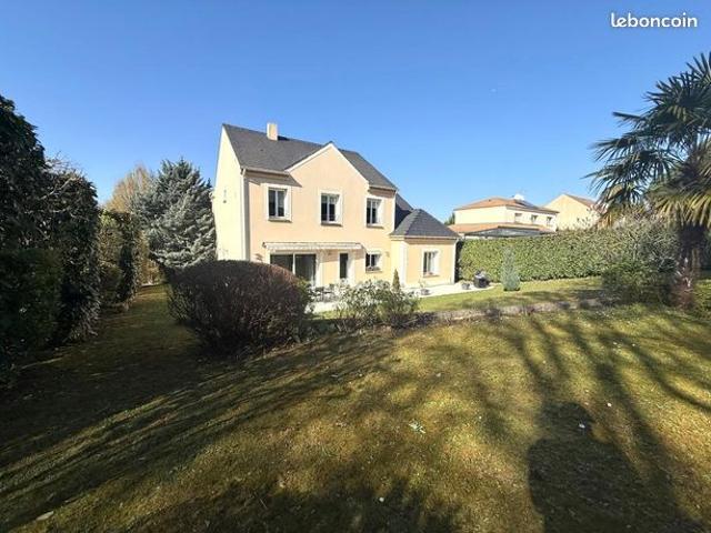 Maison vente à Créteil, Villecresnes
