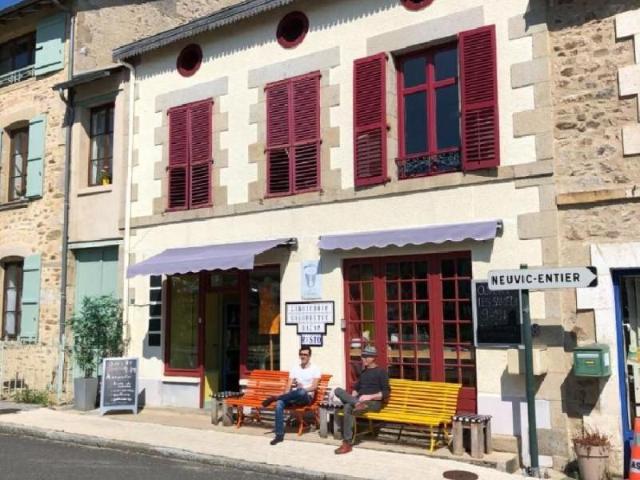 Maison vente à Limoges, Châteauneuf-la-forêt