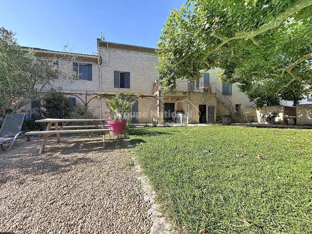 Maison vente à Arles, Noves