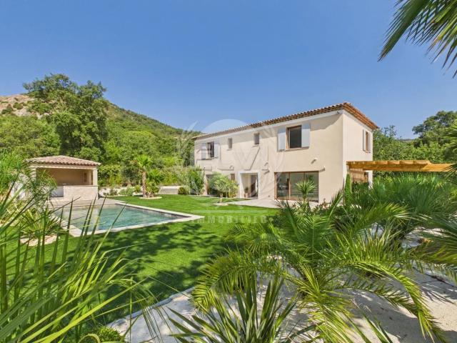 Maison vente à L'Aire du Pin, Le Plan-de-la-Tour