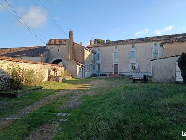 Maison vente à Poitiers, Neuville-de-poitou