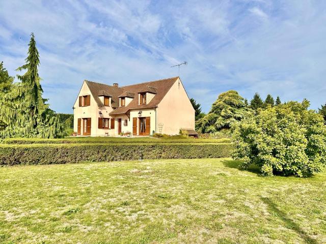 Maison vente à Fontainebleau, Chaintreaux