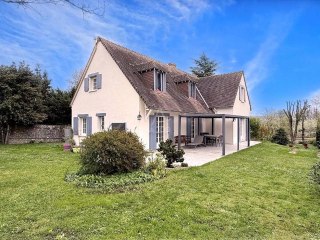 Maison vente à Yèvre-la-Ville