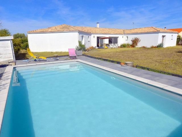 Maison vente à Saintes, Médis