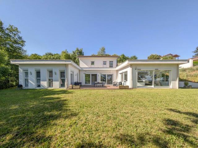 Maison vente à Saint-cyr-de-favières, L'Hôpital-sur-Rhins