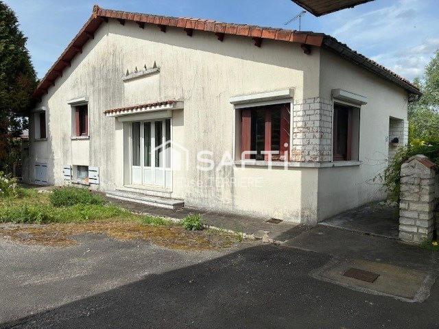 Maison vente à Confolens, Aigre