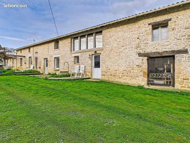 Maison vente à Parthenay, Béceleuf