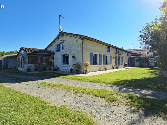 Maison vente à La Rochelle, Saint-cyr-du-doret