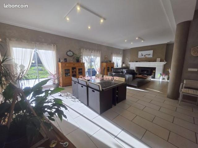 Maison vente à Albi, Castelnau-de-montmiral