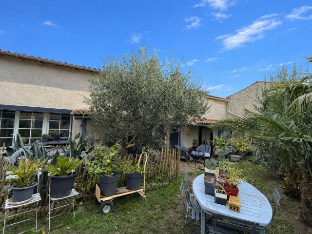 Maison vente à Rochefort, Genouillé