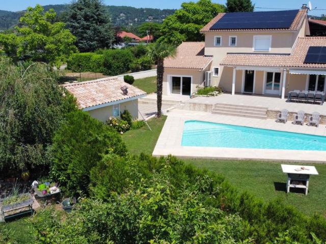 Maison vente à Métropole de Lyon, Auvergne-Rhône-Alpes