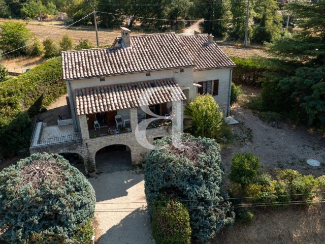 Maison vente à Nyons, Le Poët-laval