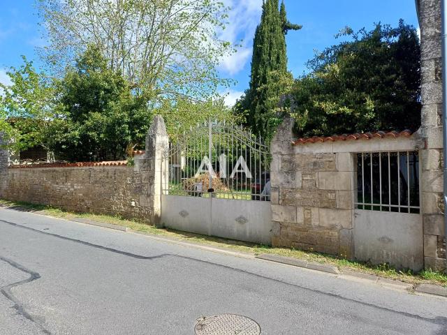 Maison vente à Courcôme, Charente