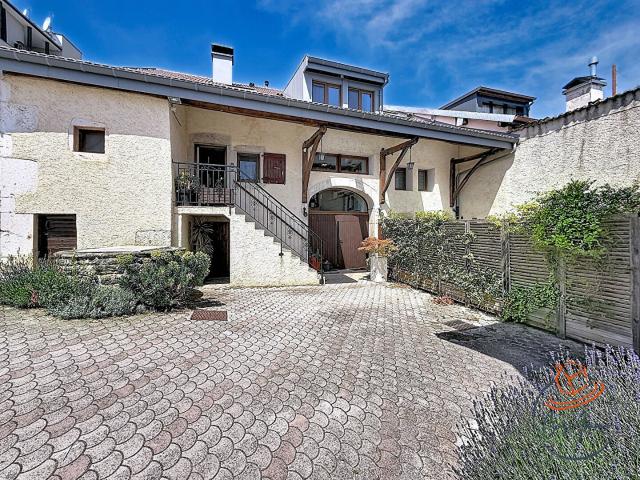 Maison vente à Gex, Péron