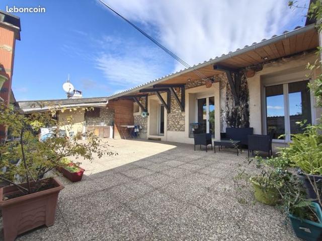Maison vente à Béziers, Adissan