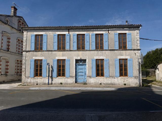 Maison vente à Rochefort, Etaules