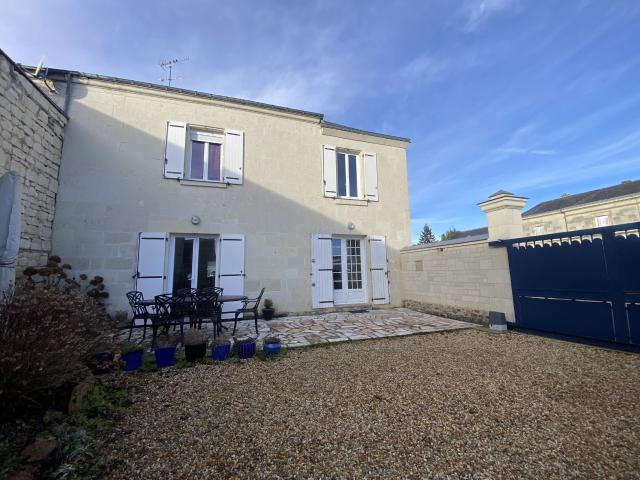Maison vente à Saumur, Varrains