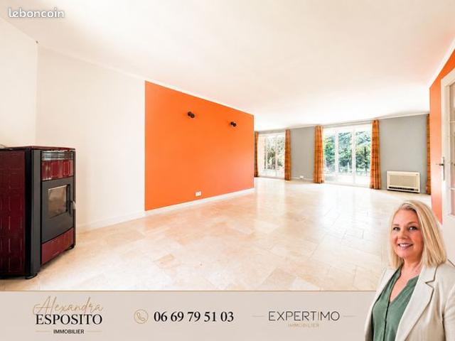 Maison vente à Versailles, Plaisir