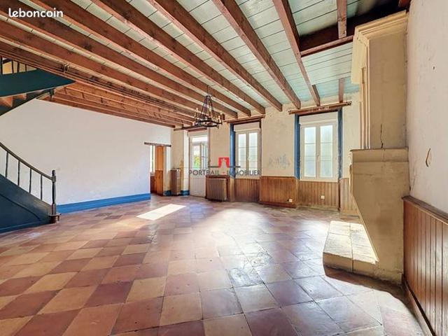 Maison vente à Saint-Genès-de-Blaye, Gironde