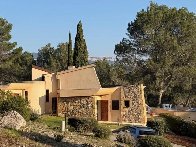 Maison vente à Aix-en-Provence, Le Tholonet