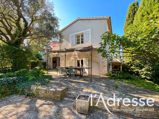 Maison vente à Arrondissement de Toulon, Le Beausset