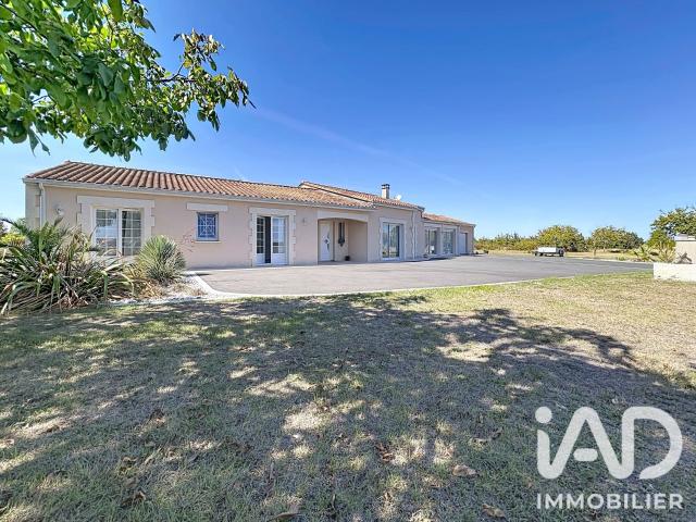 Maison vente à Nonac, Genté