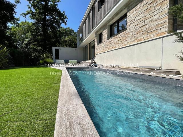 Maison vente à Nanterre, Vaucresson