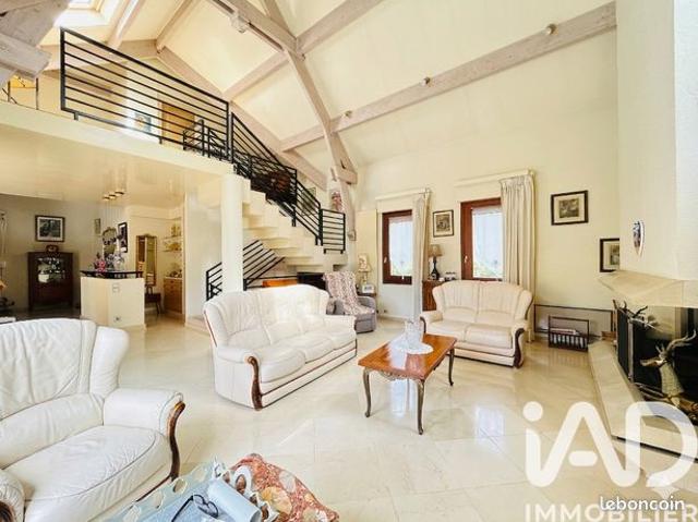 Maison vente à Fontainebleau, Nanteau-sur-essonne