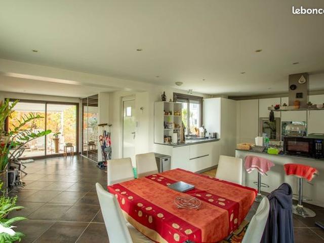 Maison vente à Bordeaux, Camblanes-et-meynac