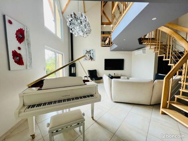 Maison vente à Villefranche-de-Rouergue, Roussennac